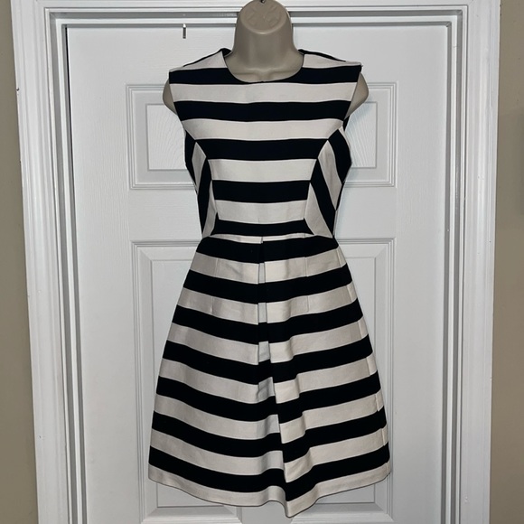 Miss Selfidge Sleeveless Dress with Pockets. Black and White Striped. Size 4. - Picture 1 of 12